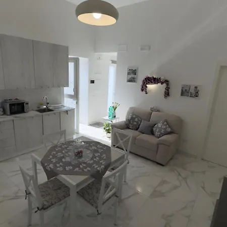 Sweet Home, Anacapri