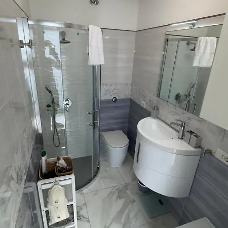 Sweet Home, Apartman