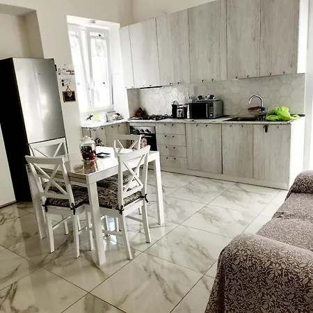 Sweet Home, Anacapri