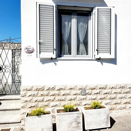 Sweet Home, Apartman *