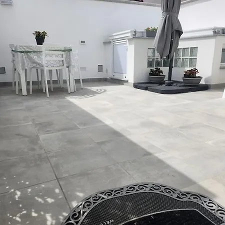 Sweet Home, Apartamento