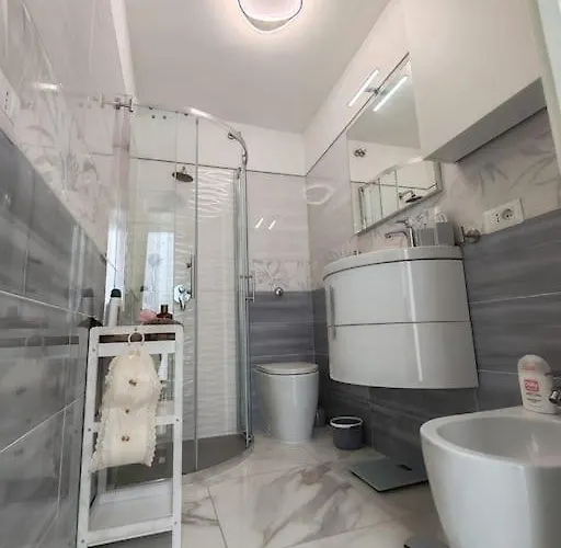 Sweet Home, Ανακάπρι