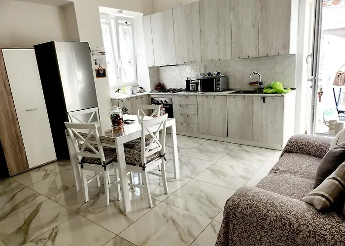 Sweet Home, Ανακάπρι